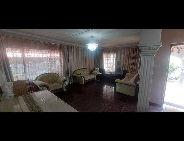 2 BEDROOM PROPERTY TO RENT IN RYDALVALE